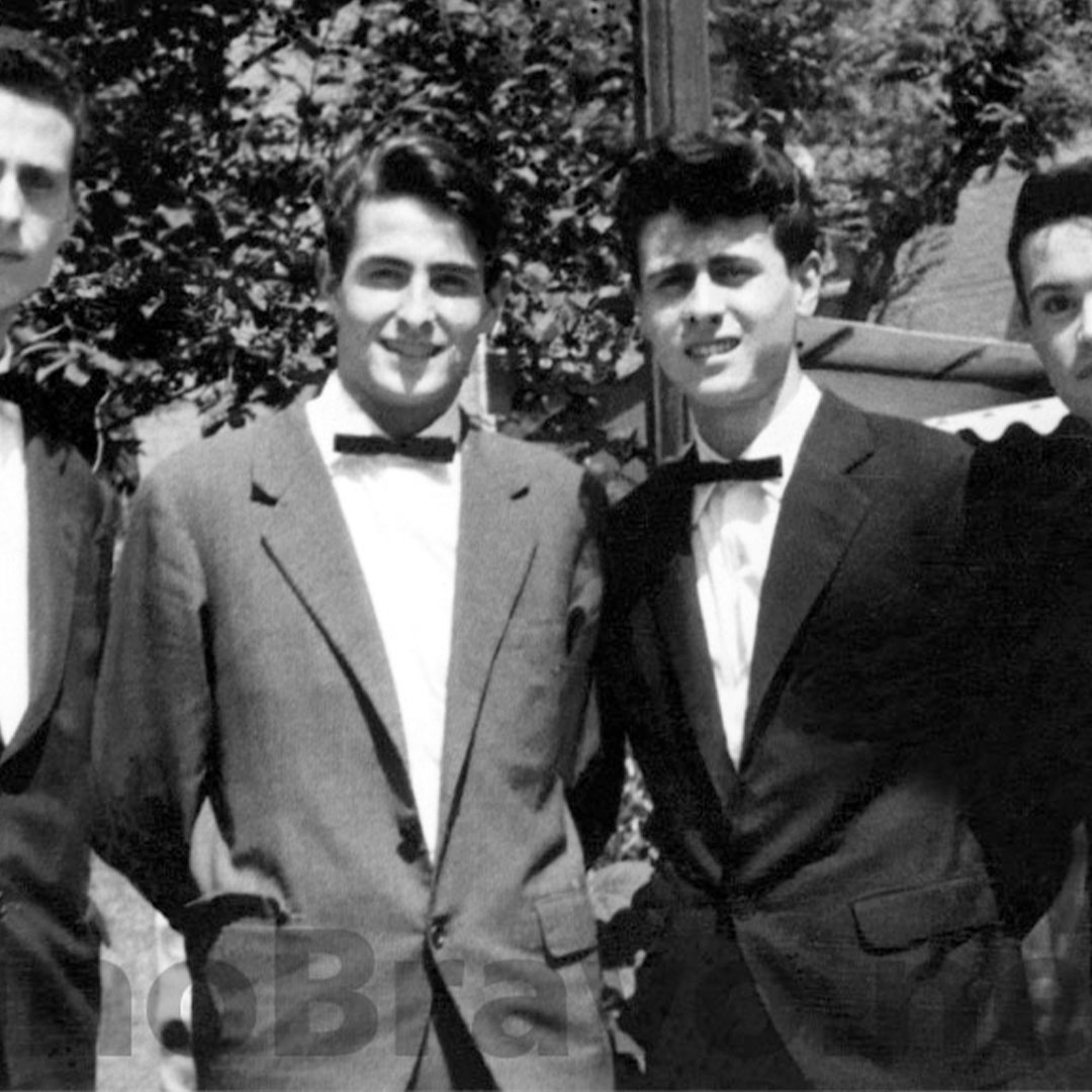 Imagen biografía Nino Bravo con los Hispánicos